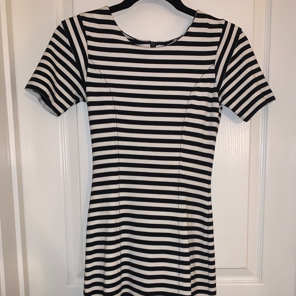 French Connection striped fitted dress. - Picture 1 of 4